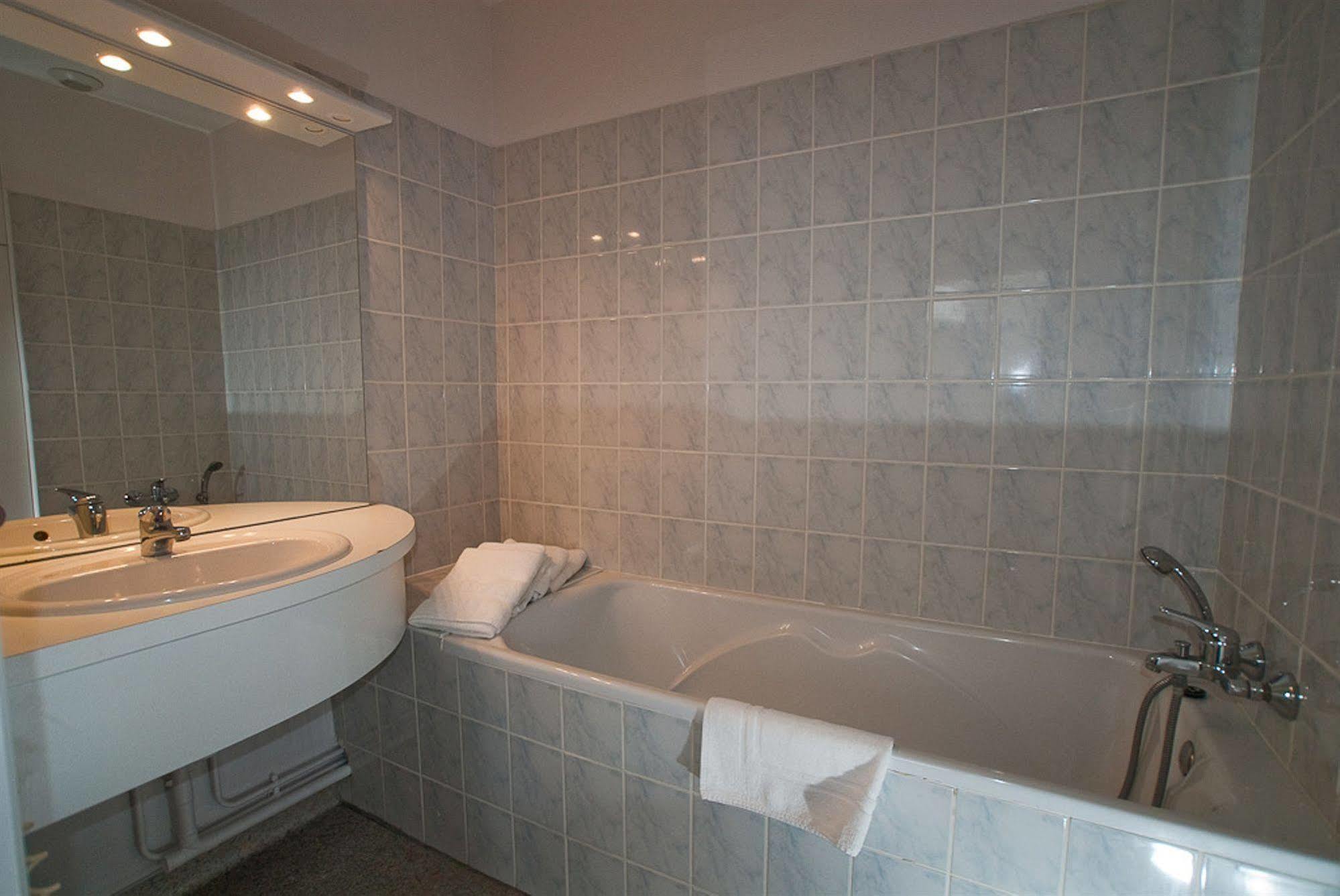Les Messines Apparthotel Metz Buitenkant foto